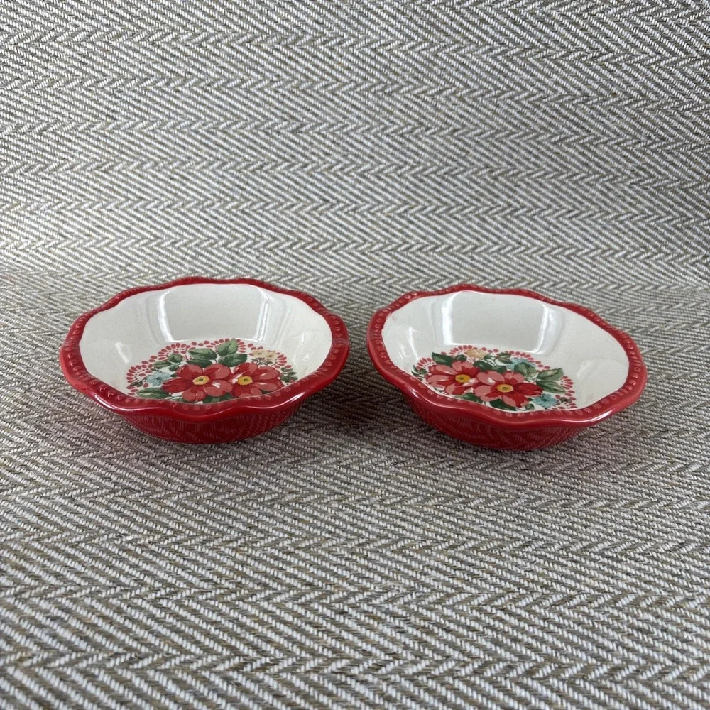 Pioneer Woman Vintage Floral Red  5.5